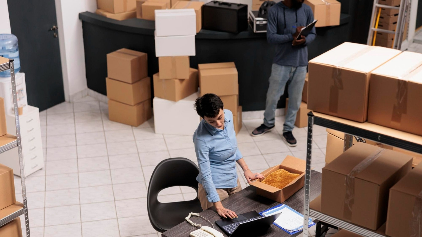 Corporate relocation services Indonesia — HR, mobility teams, multi-assignee programs